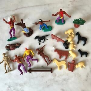 Vintage Cowboys Indians Plastic Figures Lot Crescent GT Britain